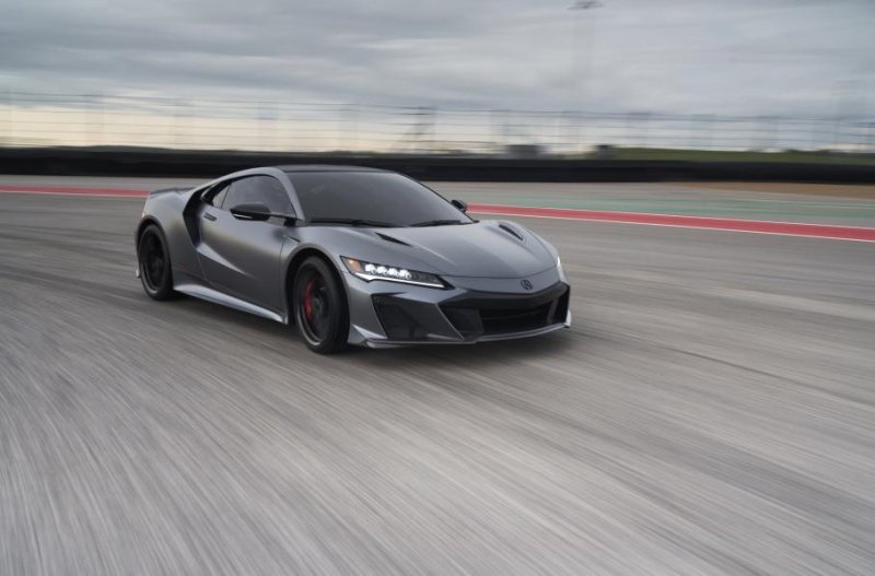Acura подготовила «прощальную» версию спорткара NSX