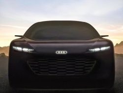 Audi показала фронтальную часть роскошного электрокара Grandsphere