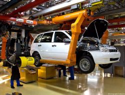 АВТОВАЗ приостановит выпуск машин на неделю