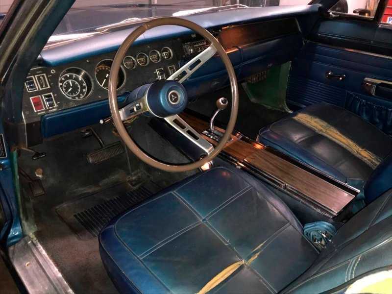 
            Находки в сарае: 7 редких авто, которые обнаружили чисто случайно
        