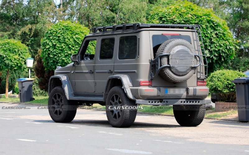 
            Mercedes вывел на испытания экстремальный G-Class в военном стиле
        