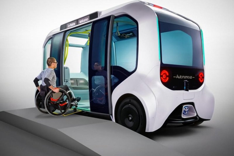 Беспилотник Toyota сбил паралимпийца