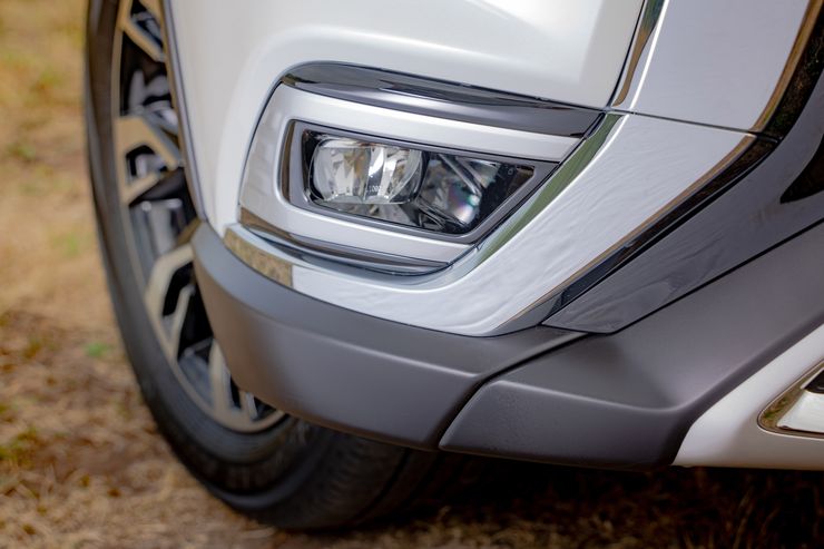 Боец «замкадья»: тест-драйв нового Mitsubishi Outlander 2021