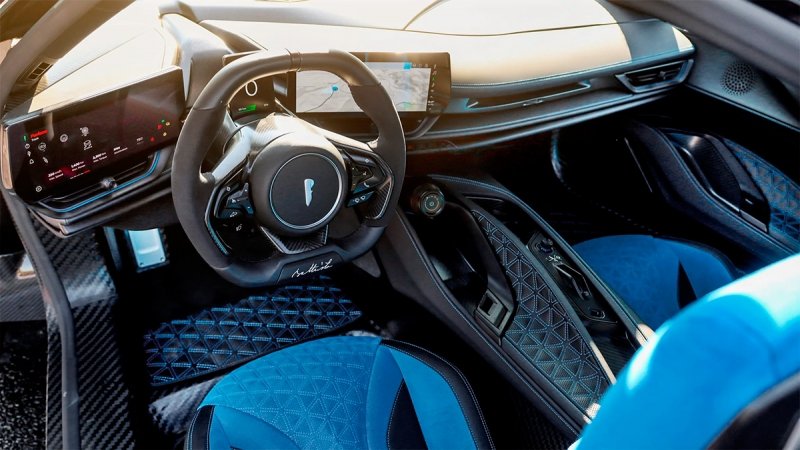 
            Pinifarina представила мощнейший итальянский автомобиль в истории
        