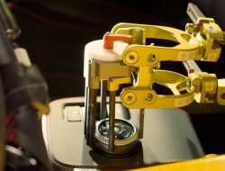 Новыми тест-пилотами Ford стали роботы Шелби и Майлз. Видео