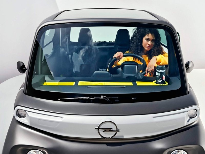 
            Opel выпустил автомобиль для водителей в возрасте от 15 лет
        