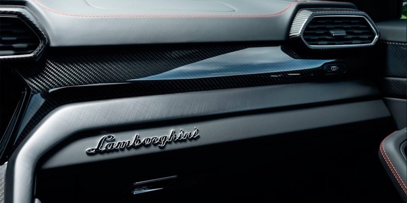 
            Секрет супергероя. Тест-драйв Lamborghini Urus в горах
        