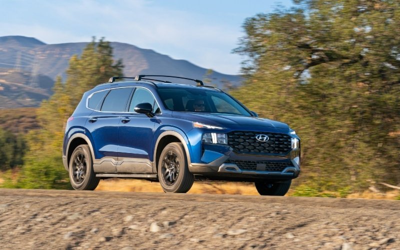 
            У Hyundai Santa Fe появилась новая версия XRT
        