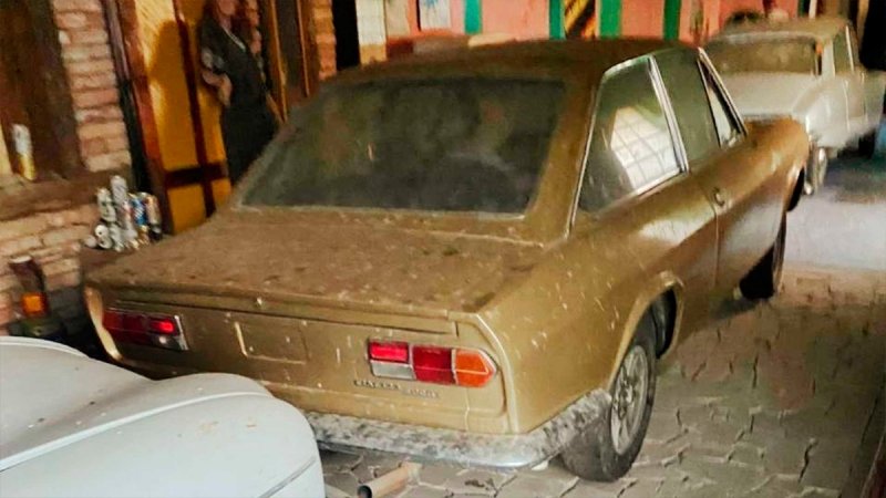 
            В Бразилии нашли заброшенный частный музей ретро-автомобилей. Фото
        
