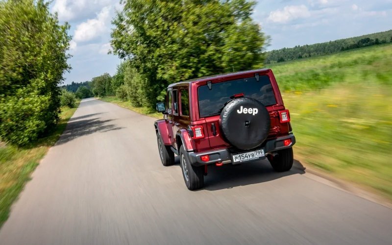 
            Детство в раме. Тест-драйв Jeep Wrangler Rubicon
        
