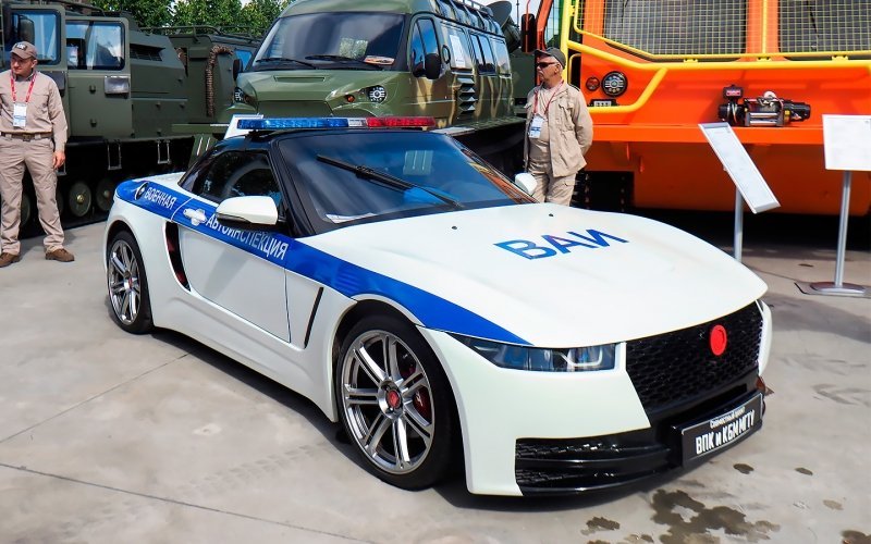 
            От нового «Соболя» до родстера для полиции. Все автопремьеры «Армии-2021»
        