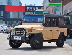 Китайский двойник УАЗа получил 211-сильный турбомотор