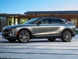 Электрический Cadillac Lyriq: раскрыта цена и дата старта продаж