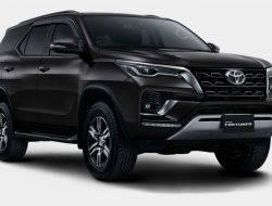 У внедорожника Toyota Fortuner появилась новая версия GR Sport