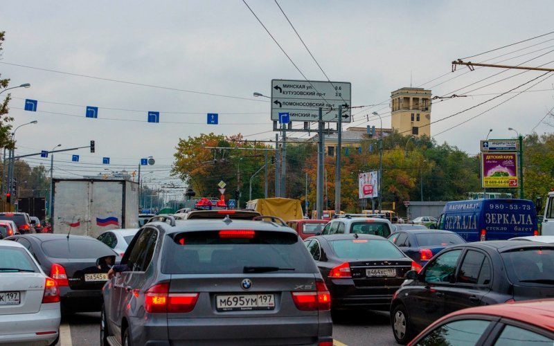 
            Власти Москвы спрогнозировали 9-балльные пробки в сентябре
        
