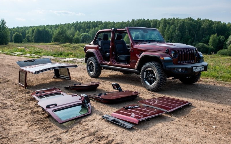 
            Детство в раме. Тест-драйв Jeep Wrangler Rubicon
        