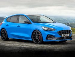 Ford Focus ST получил драйверскую версию с регулируемой подвеской