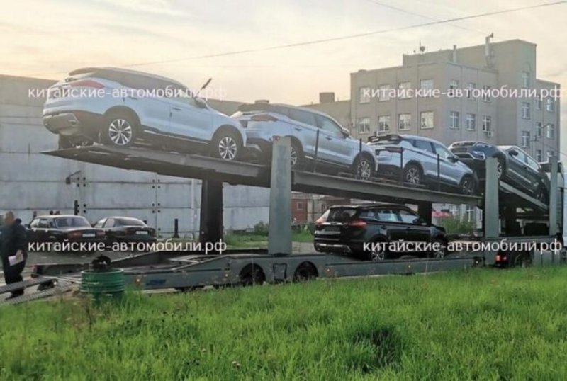 Geely Atlas Pro начали отгружать российским дилерам