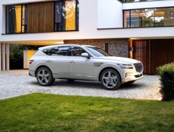Genesis GV80 обновился и обзавелся шестиместной версией