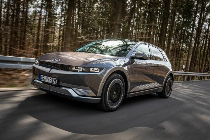 Hyundai уточнил сроки начала продаж электрического Ioniq 5 в России