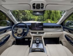 Конкурент Land Cruiser от Great Wall удивил роскошным салоном и проходимостью