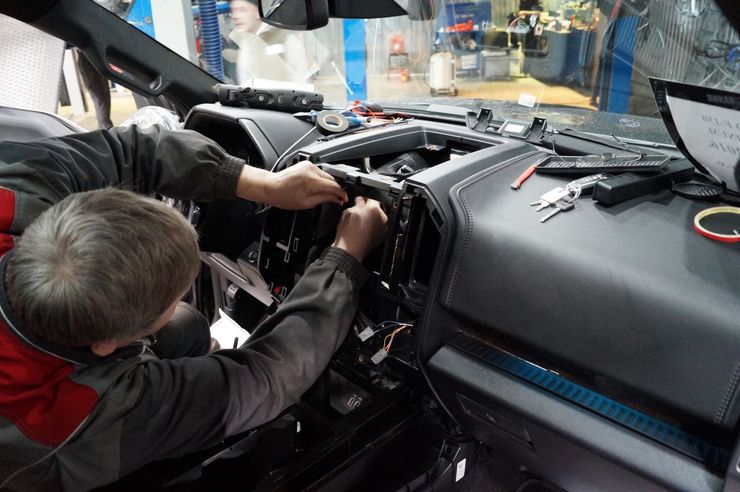 Кошмар автовладельца: в России разрешили продавать новые авто без ЭРА-ГЛОНАСС