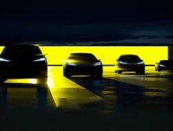 Lotus готовит четыре новых электрокара. Первым станет кроссовер