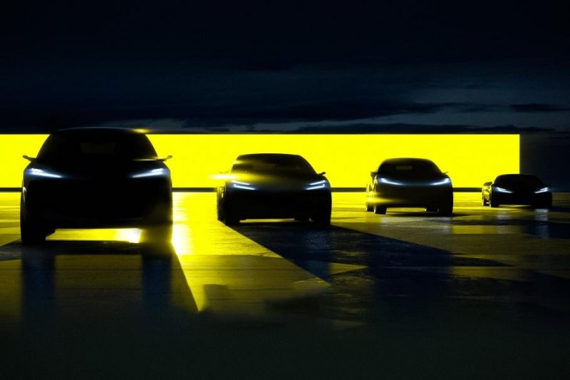 Lotus готовит четыре новых электрокара. Первым станет кроссовер