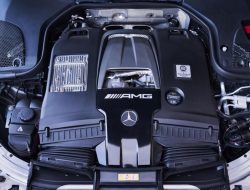 Mercedes-Benz остановил продажи кроссоверов с V8 на крупнейшем рынке