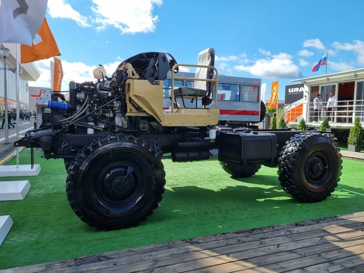 Новые «Шишига», «Соболь», «Стрела» и другие «бомбы» выставки «Армия-2021»