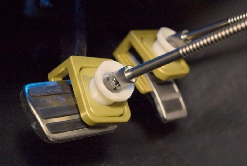 Новыми тест-пилотами Ford стали роботы. Их назвали Шелби и Майлз