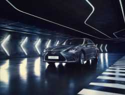 Объявлены рублевые цены на обновленный Lexus ES