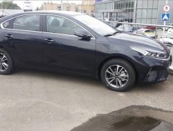 Обновленный Kia Cerato поступил к российским дилерам