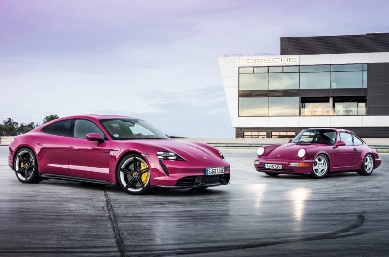 Porsche Taycan нарастил запас хода и получил новые цвета кузова