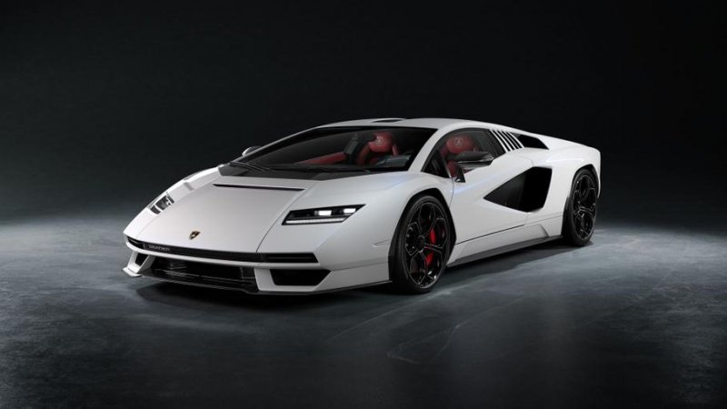 Реинкарнация Lamborghini Countach, раздвижной родстер Audi и обновлённый BMW iX3: главное за неделю