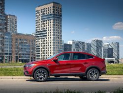 Renault Arkana: доступный, не значит бедный