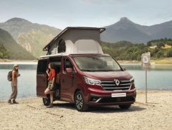 Renault Trafic превратили в комфортный кемпер