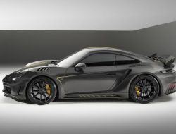 Российские тюнеры назвали цену карбонового кузова для Porsche 911