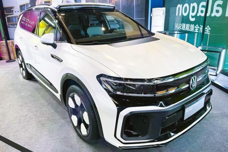 Самый крупный кроссовер Volkswagen получил спортивный обвес