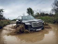 Смерть короля: тест-драйв нового Toyota Land Cruiser 300