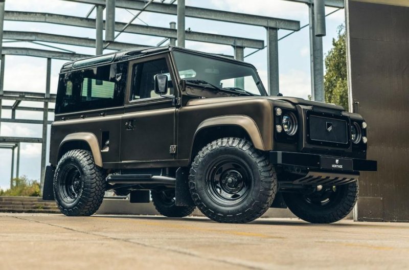 В Нидерландах построили идеальный рестомод классического Land Rover Defender