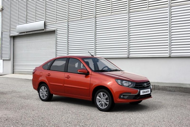 В России подорожали «облегченные» версии Lada Granta