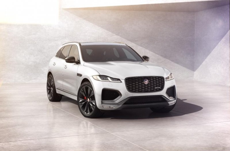 В России появится Jaguar F-Pace 2022 модельного года