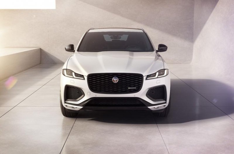В России появится Jaguar F-Pace 2022 модельного года
