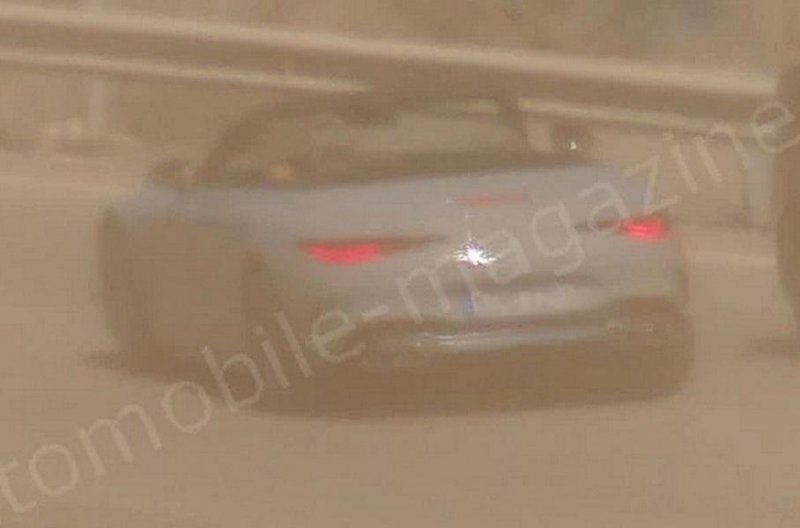 Внешность нового кабриолета Mercedes-AMG SL раскрыта до премьеры