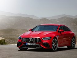 Mercedes представил самый мощный серийный автомобиль