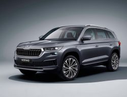 Skoda начала прием заказов на обновленный Kodiaq: цены и комплектации