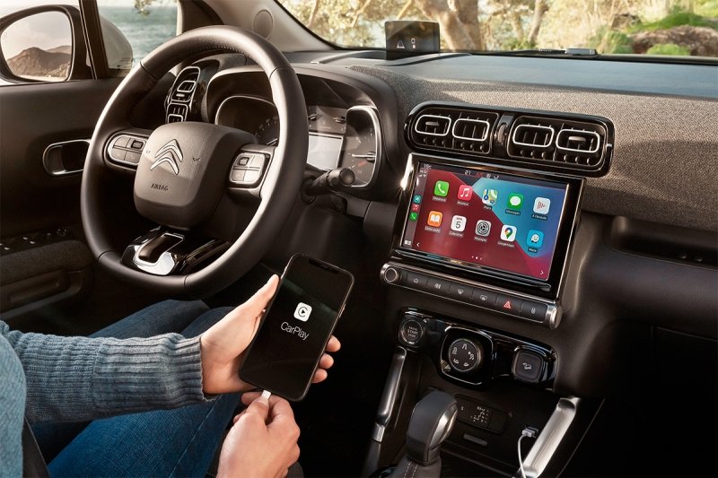 
            Citroen привез в Россию обновленный кроссовер C3 Aircross
        