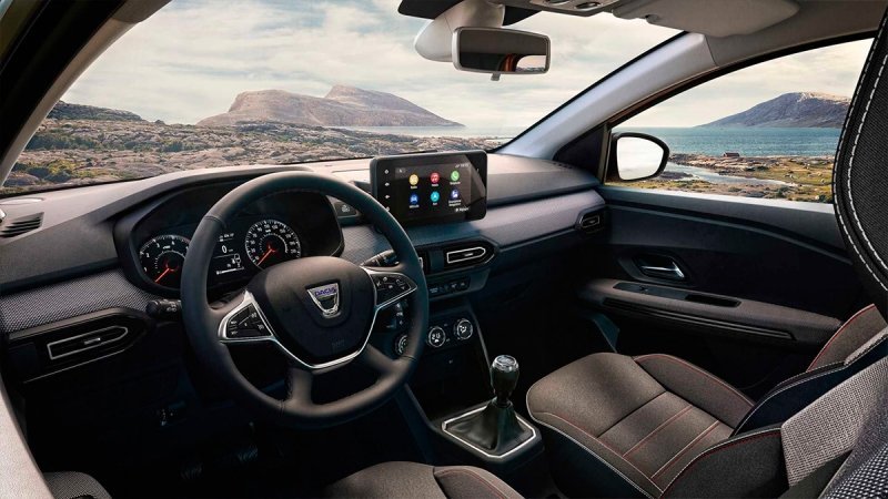 
            Dacia представила семиместный кроссвэн Jogger
        
