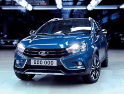 АвтоВАЗ отправит в Белоруссию Lada Vesta под номером «600 000»